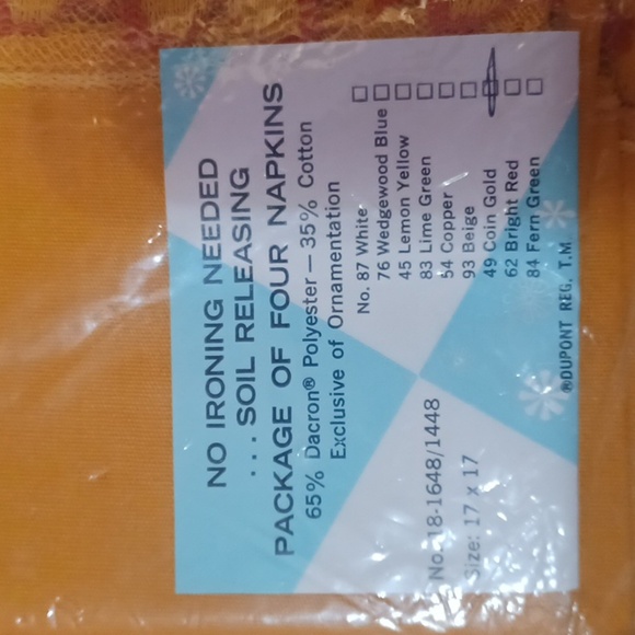 Dupont Vintage Cloth Napkins With Floral Lace Edges, Two Packs Of Four Napkins - Picture 3 of 14